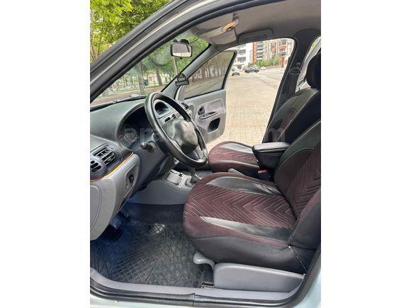 Sahibinden Renault Clio 1.4 RXT 2001 Model 