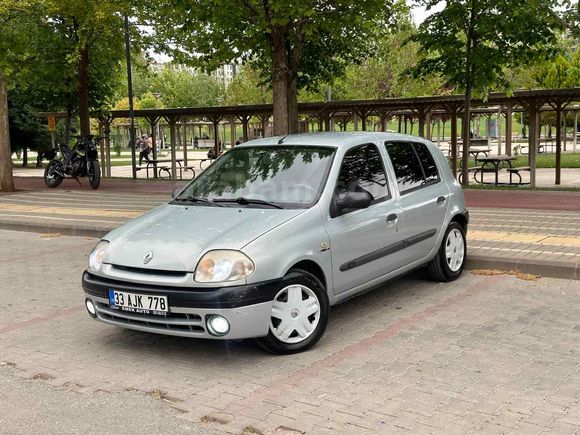 Sahibinden Renault Clio 1.4 RXT 2001 Model 
