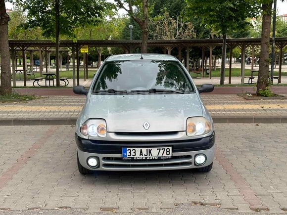 Sahibinden Renault Clio 1.4 RXT 2001 Model 
