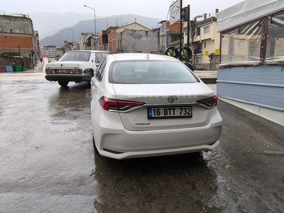 Corolla 1.6 Vision 2019 benzinli çelik jantli