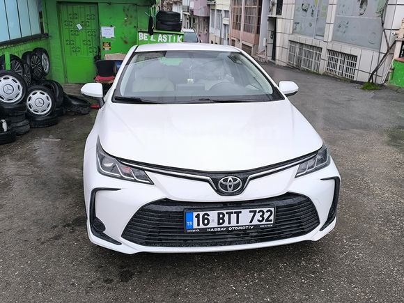 Corolla 1.6 Vision 2019 benzinli çelik jantli