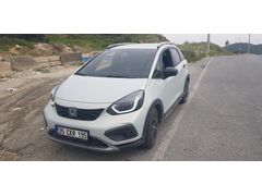 Sahibinden Honda Jazz 1.5 Hybrid Crosstar Executive 2024 Model  8.500 km Beyaz