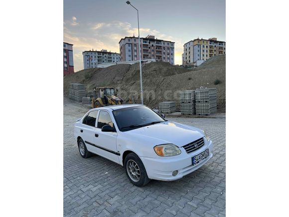 Sahibinden Hyundai Accent 1.5 CRDi Admire 2003 Model 