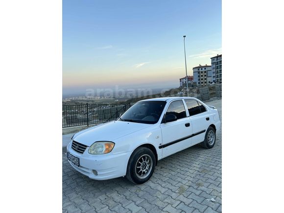 Sahibinden Hyundai Accent 1.5 CRDi Admire 2003 Model 