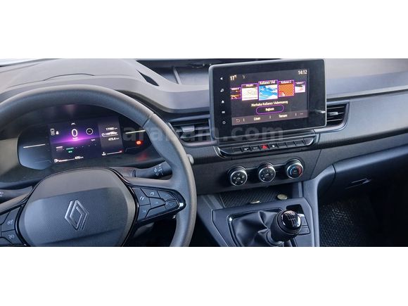 Sahibinden Renault Kangoo 1.5 BlueDCI L2 Equilibre 2024 Model Sakarya