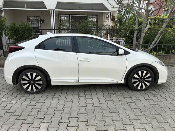 Sahibinden Honda Civic 1.6i DTEC Elegance 2015 Model 