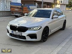 2021 BMW 520 i M5 GÖRÜNÜM İÇİ TABA KUSURSUZ K.KARTINA 12 TAKSİT