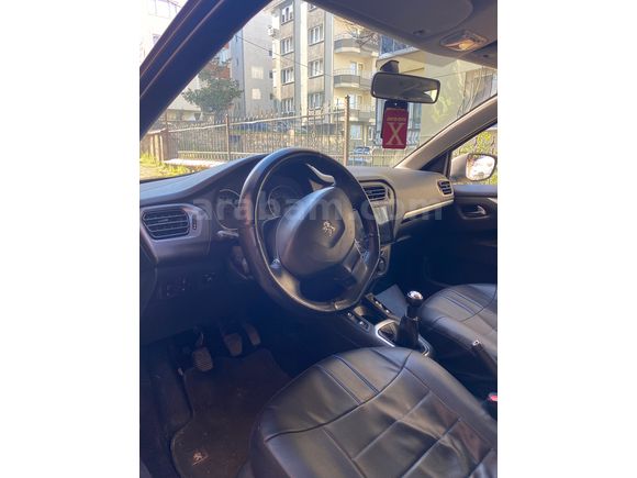 Peugeot 301 tertemiz hatasız boyasız aile aracı