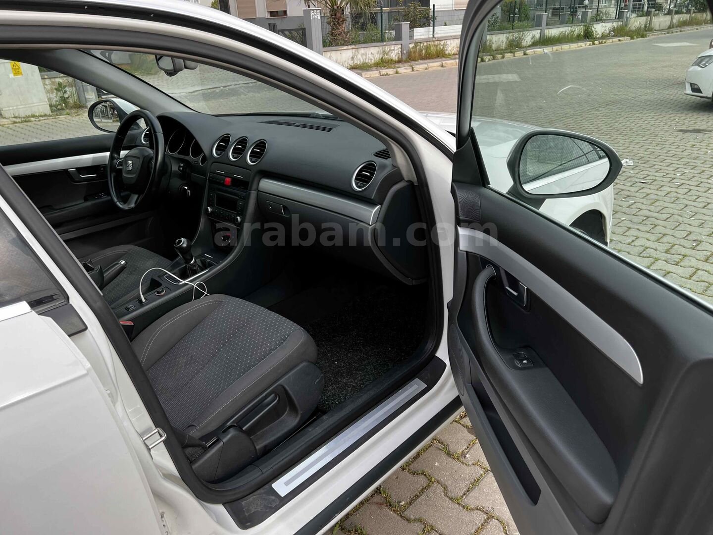 Sahibinden Seat Exeo 1.6 Style 2011 Model İzmir 238.000 km Beyaz 7