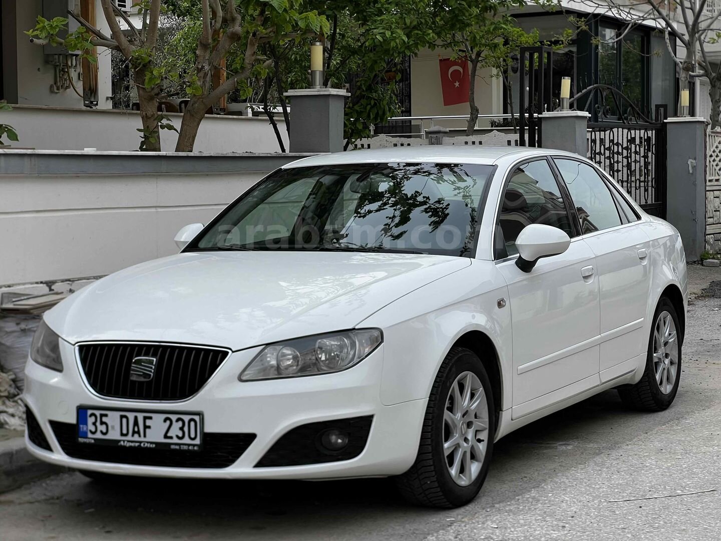 Sahibinden Seat Exeo 1.6 Style 2011 Model İzmir 238.000 km Beyaz 2