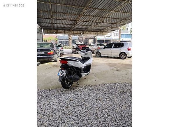 TEMİZ YIPRANMAMIŞ 2015 HONDA PCX ,,,,
