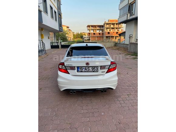 Sahibinden Honda Civic 1.6i VTEC Elegance 2012 Model
