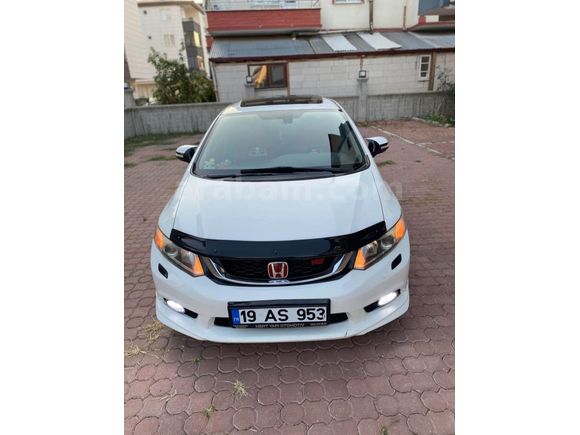 Sahibinden Honda Civic 1.6i VTEC Elegance 2012 Model