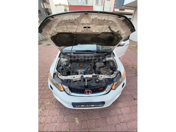 Sahibinden Honda Civic 1.6i VTEC Elegance 2012 Model