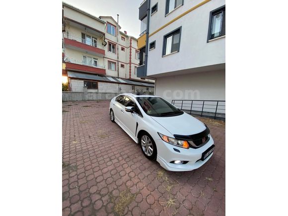 Sahibinden Honda Civic 1.6i VTEC Elegance 2012 Model