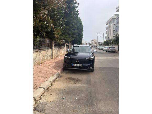 Sahibinden Honda HR-V 1.5 e-HEV Style 2023 Model  39.000 km Lacivert
