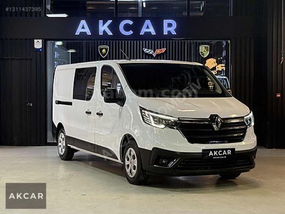 AKCAR/2023 TRAFİC OTOMATİK HATASIZ BOYASIZ EKRANLI 33.000 KM