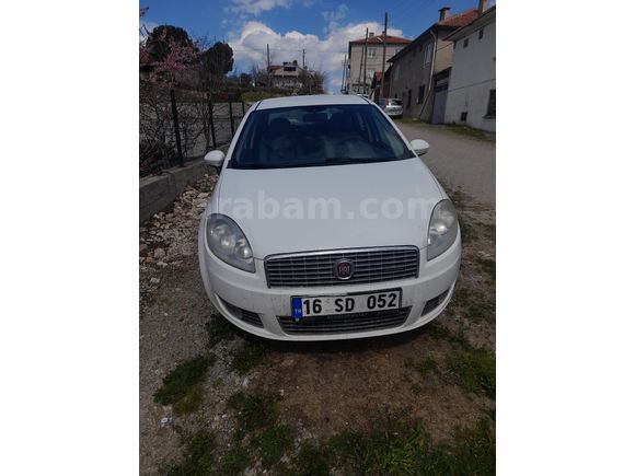 Sahibinden Fiat Linea 1.3 Multijet Active Plus 2014 Model orijinal hatasız.Bursa Beyaz