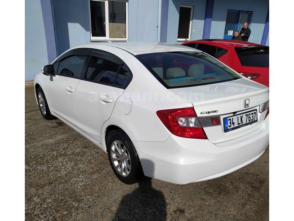 Sahibinden Honda Civic 1.6i VTEC Dream 2015 Model 