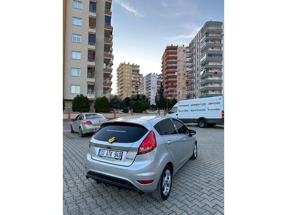 Sahibinden Ford Fiesta 1.4 Titanium 2011 Model 