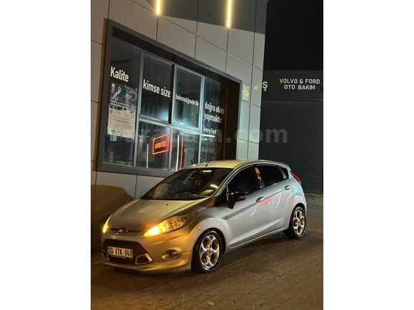 Sahibinden Ford Fiesta 1.4 Titanium 2011 Model 
