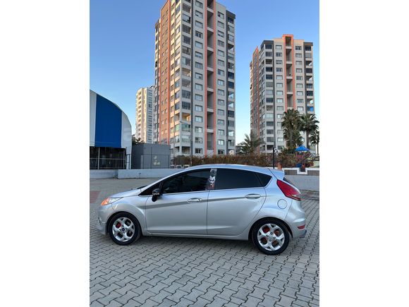Sahibinden Ford Fiesta 1.4 Titanium 2011 Model 