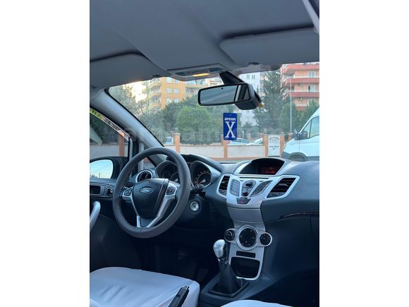 Sahibinden Ford Fiesta 1.4 Titanium 2011 Model 
