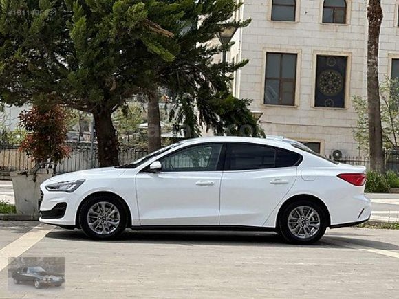 !!!BOYASİZ FORT FOCUS 1.5 TİTANİUM STİL BEYAZ S.BAKIMLI!!!
