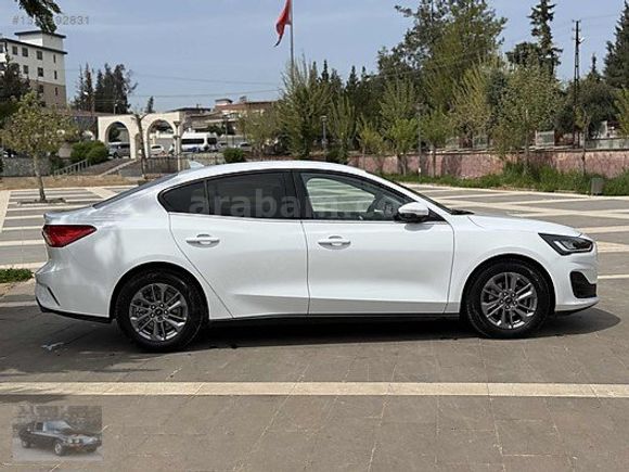 !!!BOYASİZ FORT FOCUS 1.5 TİTANİUM STİL BEYAZ S.BAKIMLI!!!