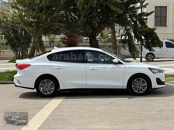 !!!BOYASİZ FORT FOCUS 1.5 TİTANİUM STİL BEYAZ S.BAKIMLI!!!