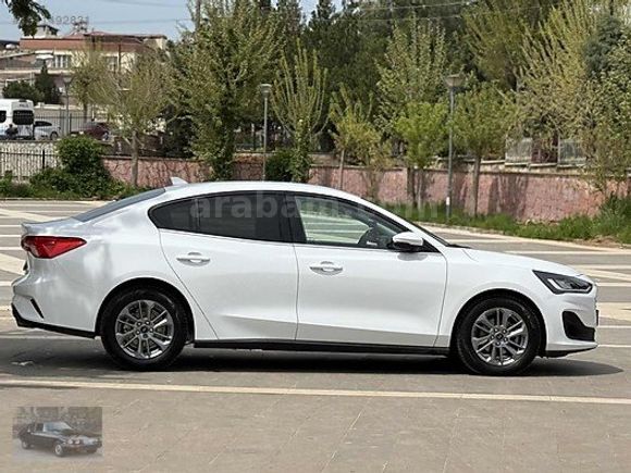 !!!BOYASİZ FORT FOCUS 1.5 TİTANİUM STİL BEYAZ S.BAKIMLI!!!
