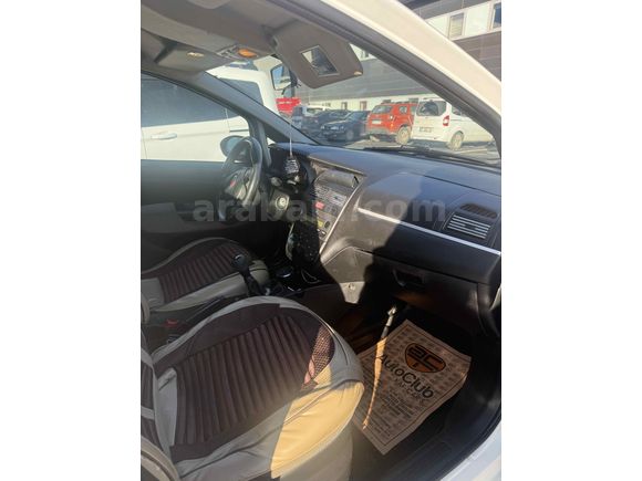 Sahibinden Fiat Linea 1.3 Multijet Active Plus 2012 Model Kars 285 km Beyaz