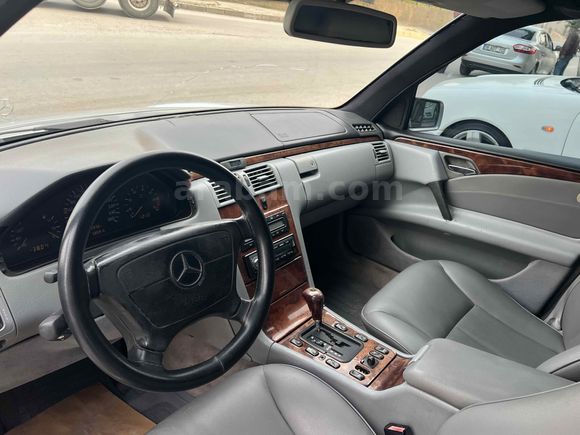 Mersedesçi uğur Mercedes  E 200 Kompressor Elegance 1998 Model