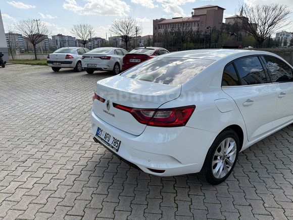 Sahibinden Renault Megane 1.5 Blue DCI Touch 2020 Model 