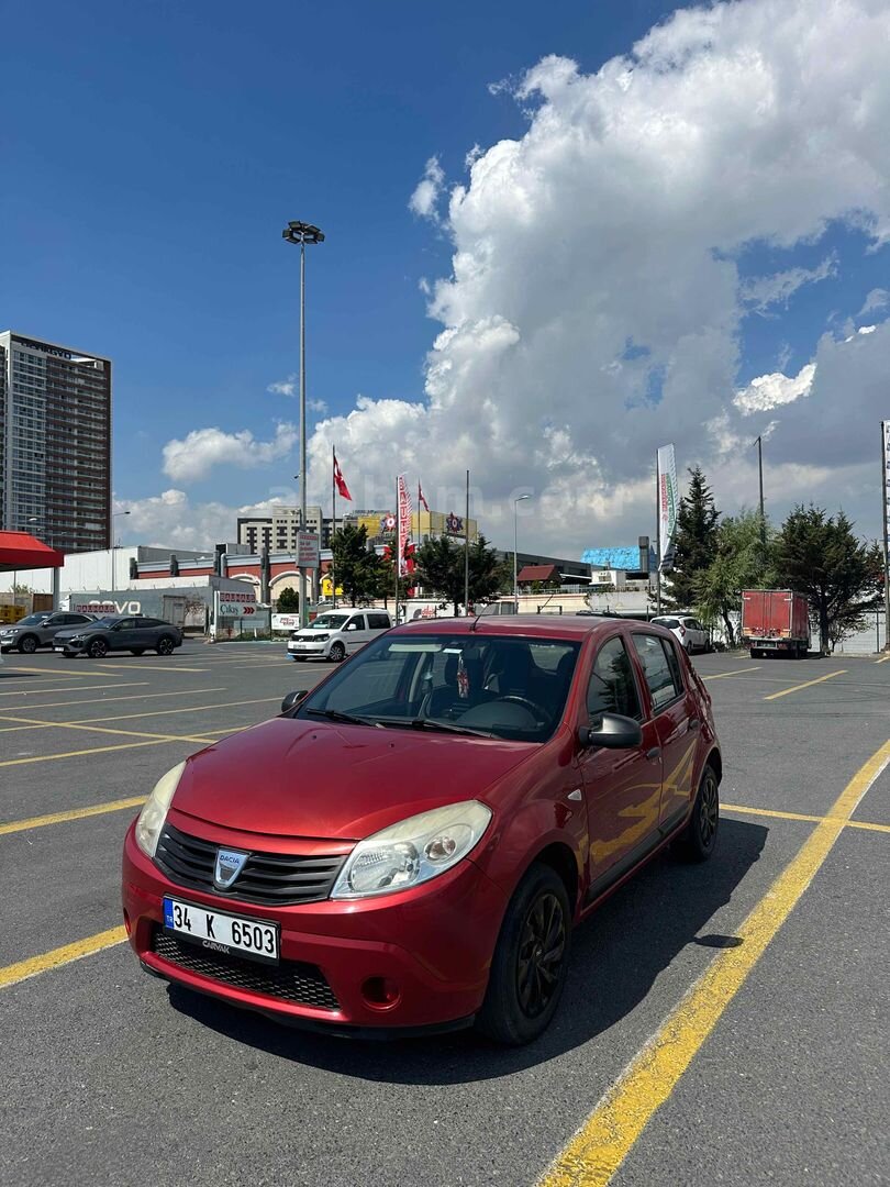Sahibinden Dacia Sandero 1.2 Ambiance 2012 Model İstanbul 140.000 km Kırmızı 6