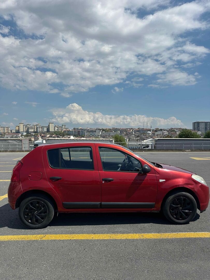Sahibinden Dacia Sandero 1.2 Ambiance 2012 Model İstanbul 140.000 km Kırmızı 7