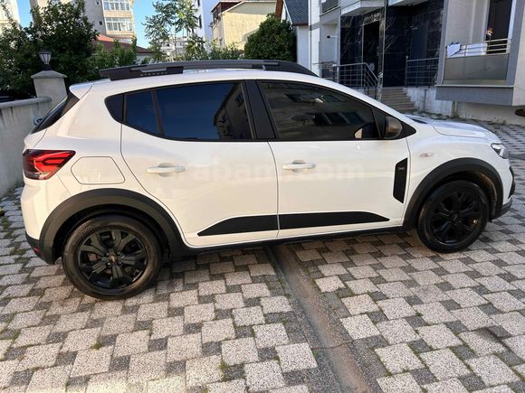 Sahibinden Sandero Stepway 1.0 Tce Extreme 2024 Model güvenlik paketli  