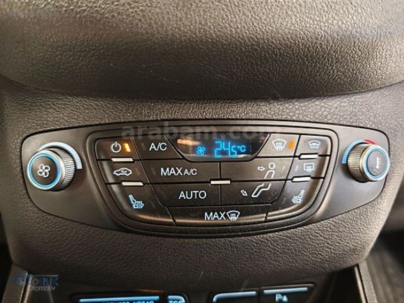 HATASIZ/FORD COURİER/TİTANİUM PLUS/2022/84 BİNDE/KOLTUK ISITMA