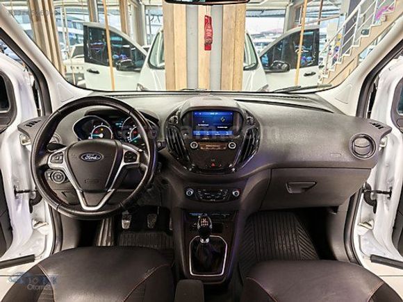 HATASIZ/FORD COURİER/TİTANİUM PLUS/2022/84 BİNDE/KOLTUK ISITMA