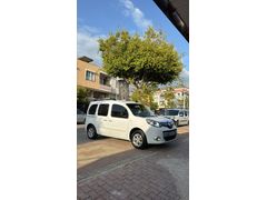 hatasız 99 700 kmde  de  Renault Kangoo Multix 1.5 dCi Extreme 2018 Model