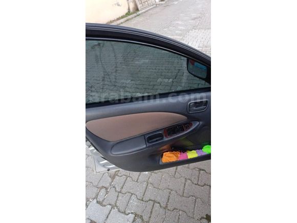 Sahibinden Toyota Avensis 2.0 Base 1999 Model  354.000 km Gri
