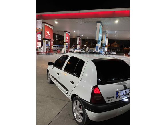 Sahibinden Renault Clio 1.4 RTA 2000 Model 