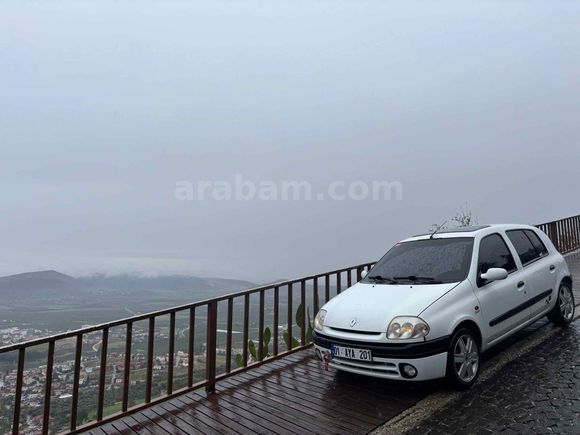 Sahibinden Renault Clio 1.4 RTA 2000 Model 
