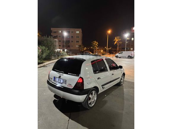 Sahibinden Renault Clio 1.4 RTA 2000 Model 