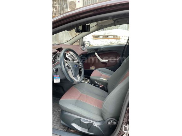 Sahibinden Ford Fiesta 1.4 Titanium 2011 Model 
