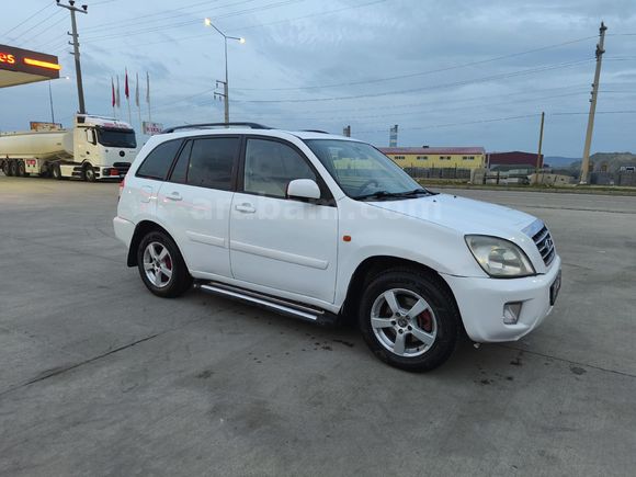 Sahibinden Chery Tiggo 1.6 Acteco Lusso 2009 Model  184.000 km Beyaz
