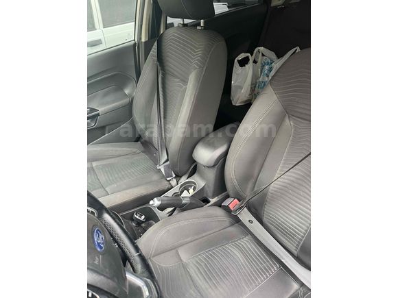 Sahibinden Ford Fiesta 1.4 Titanium 2013 Model 