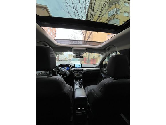 2023 Kuga Titanium opsiyonlu B&O ses Elektrikli Bagaj Cam Tavan