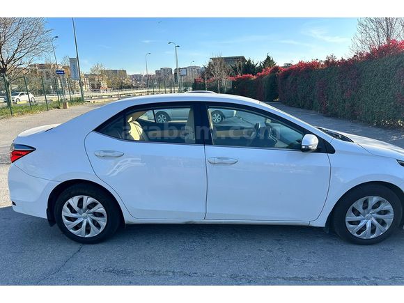 Sahibinden Hasarsız  Toyota Corolla 1.4 D-4D Touch 2017 Düz Vites