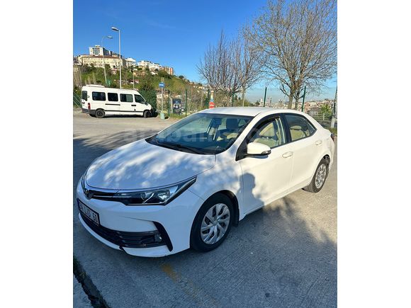 Sahibinden Hasarsız  Toyota Corolla 1.4 D-4D Touch 2017 Düz Vites